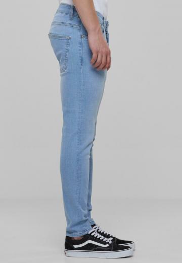 Узкие джинсы