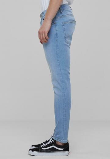 Узкие джинсы