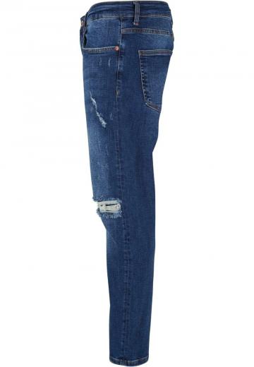 Узкие джинсы