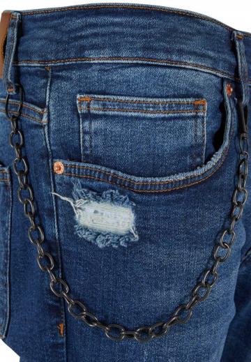 Узкие джинсы