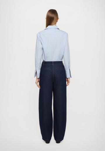 Джинсы бойфренда