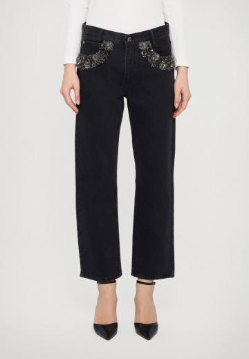 Джинсы бойфренда