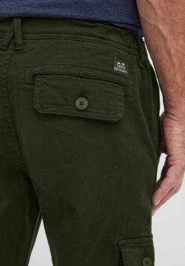 Брюки с накладными карманами