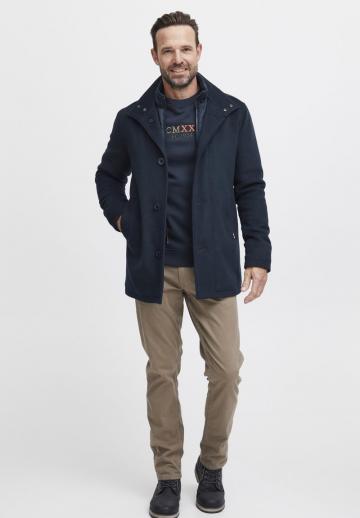 Короткое пальто