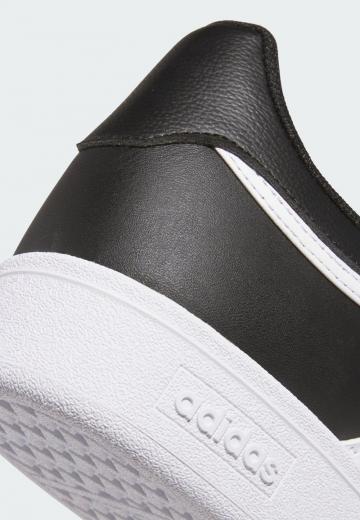 Тренировочные кроссовки