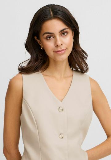 Джинсовая жилетка