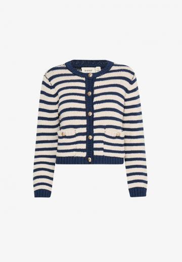 Вязаная кофта