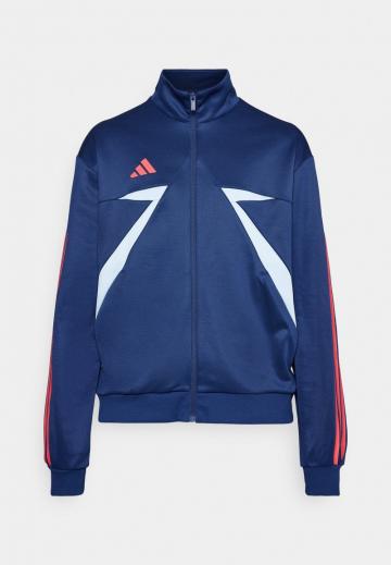 Спортивная куртка