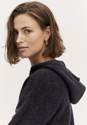 Пуловер с капюшоном