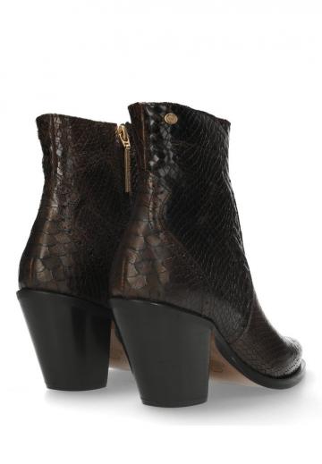 Ковбойские сапожки