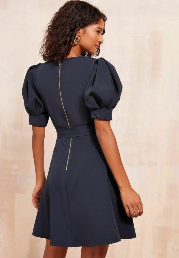 Короткое платье