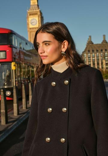 Короткое пальто