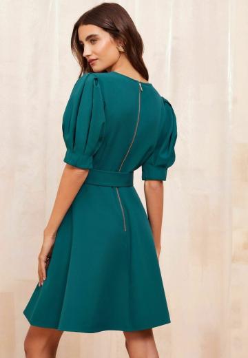 Короткое платье