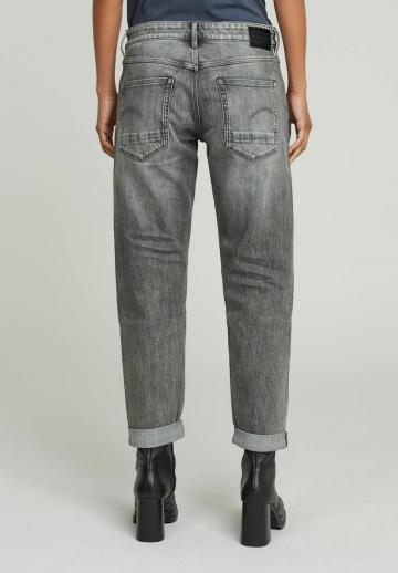 Короткие джинсы