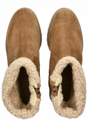 Зимние ботинки