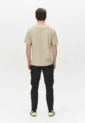 Брюки с накладными карманами