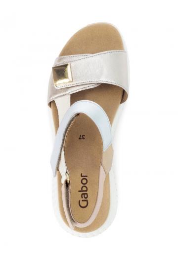 Босоножки на танкетке