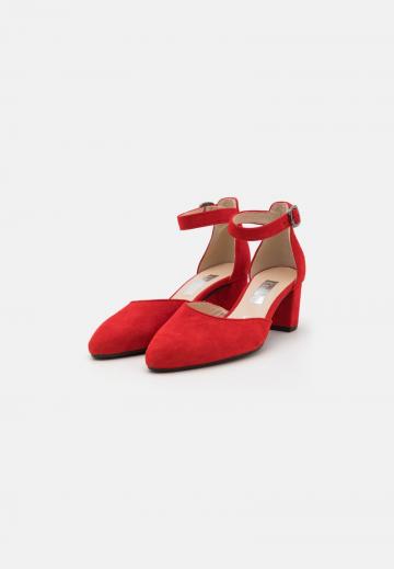 Туфли с ремешком