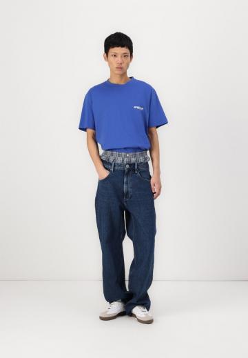 Свободные джинсы