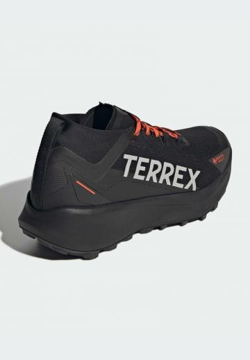 Беговые кроссовки