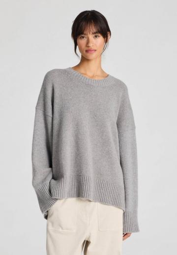 Длинный пуловер