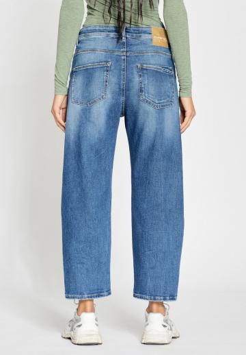 Свободные джинсы