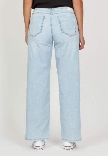 Клешеные джинсы