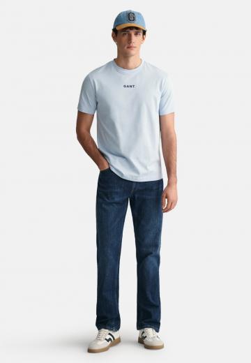 Прямые джинсы