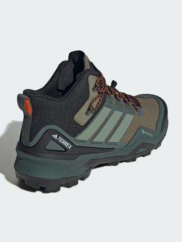 Походные ботинки