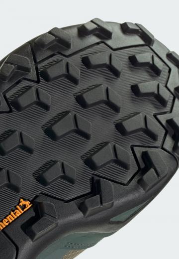 Походные ботинки