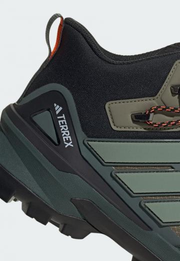 Походные ботинки