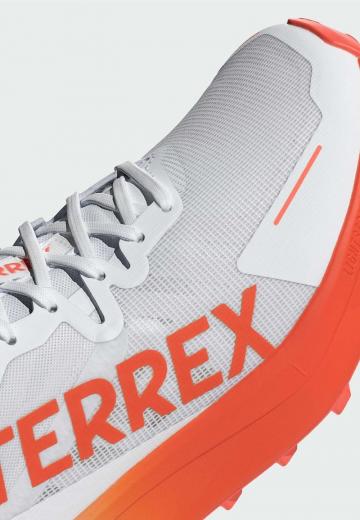 Беговые кроссовки