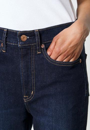 Клешеные джинсы