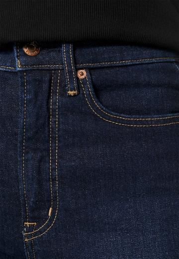 Клешеные джинсы