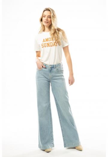 Клешеные брюки