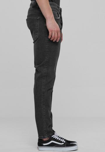 Узкие джинсы