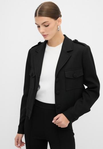 Блейзер с накладными карманами