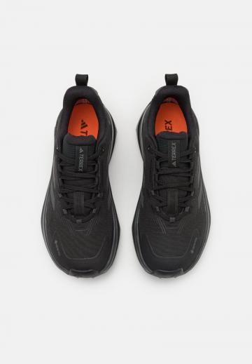 Походная обувь