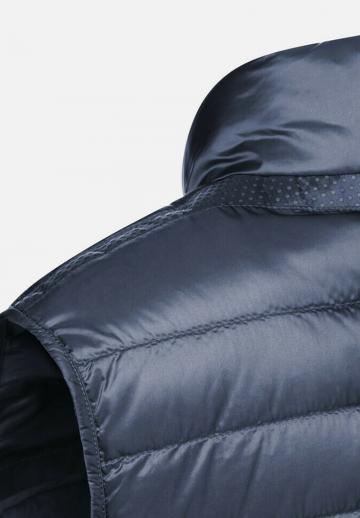 Пуховой жилет