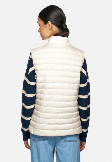 Пуховой жилет