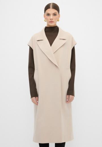 Длинный жилет