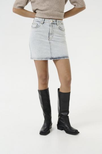 Юбка с накладными карманами