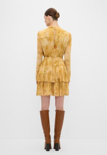 Короткое платье