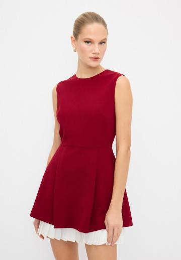 Короткое платье