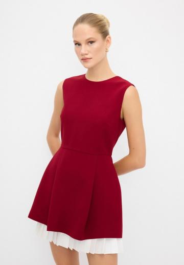 Короткое платье