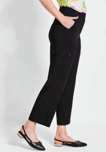 Брюки с накладными карманами