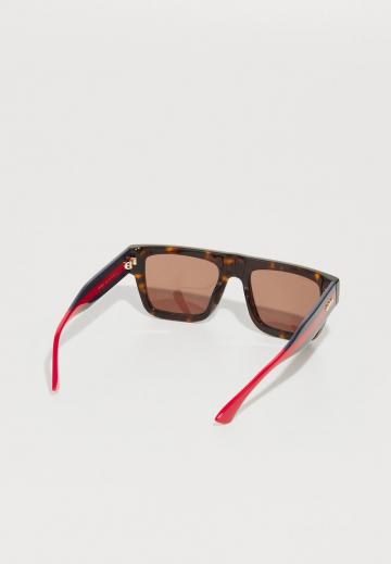 Солнечные очки