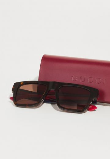 Солнечные очки