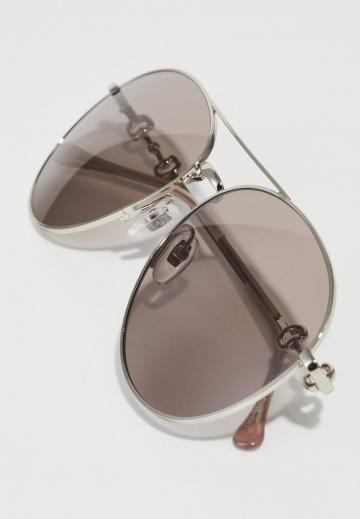 Солнечные очки