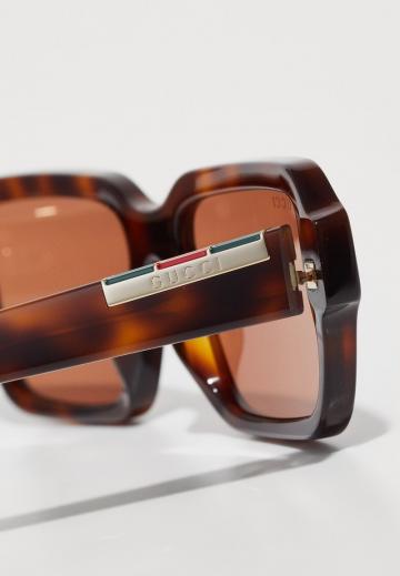 Солнечные очки